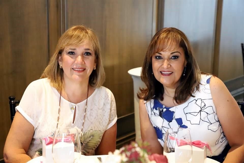 Gabriela Flores y Rosy Rodríguez