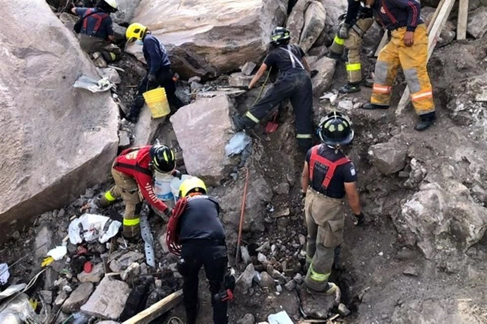 A cuatro días de las labores de rescate en el Cerro del Chiquihuite fue hallado material genético que será analizado.