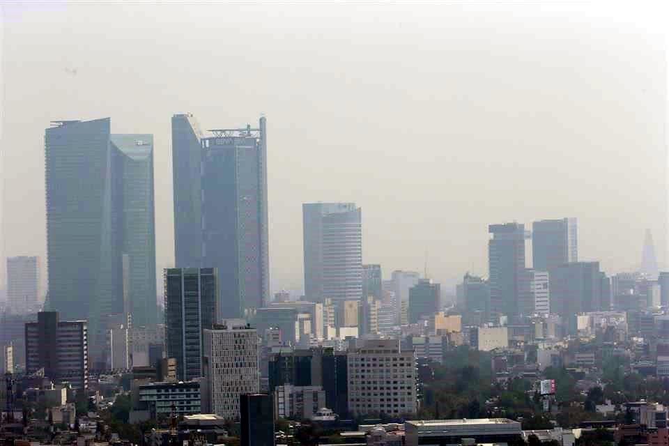 Vista del esmog en la ciudad de México en abril pasado.