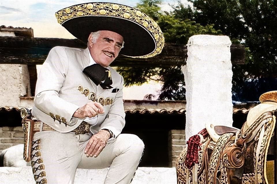 En conjunto con la compañía Caracol Televisión, la plataforma Netflix inició la producción de una bioserie sobre Vicente Fernández.