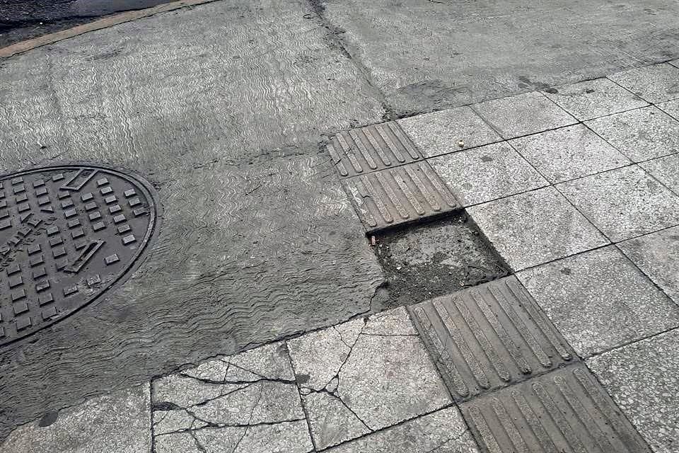 La remodelación entre las calles Escobedo y Juárez fue parte del programa Calles Completas impulsado por el Municipio de Monterrey.