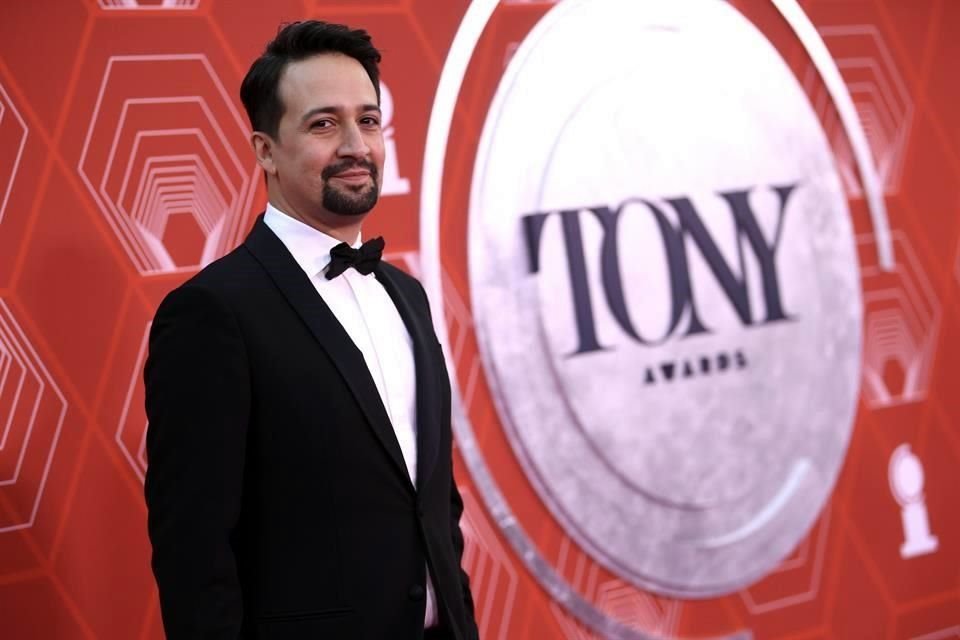 Lin-Manuel Miranda, quizás, el personaje más solicitado de los Tonys de este año.