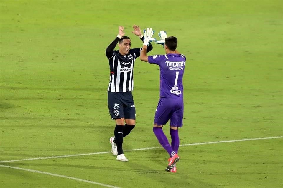 Al final, Rayados se llevó los tres puntos de Torreón y es sublíder, con un partido más.