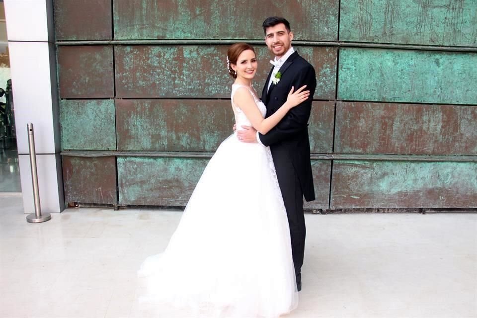 Ana Cecilia Díaz de León Balderas y Eduardo Daniel González Flores