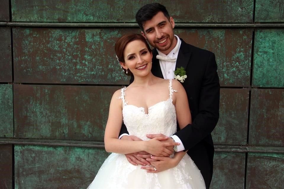 Ana Cecilia Díaz de León Balderas y Eduardo Daniel González Flores