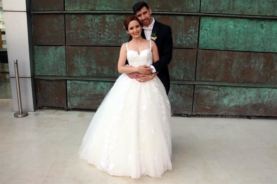 Ana Cecilia Díaz de León Balderas y Eduardo Daniel González Flores