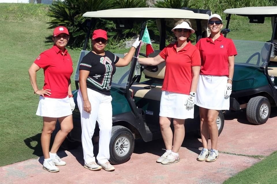 Thelma García de García, Imelda Cantú de Cano, Carmen González de Cantú y Frances Trigos de Amezcua