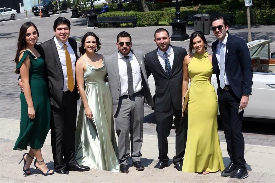 Fernanda Izquierdo, Manuel de la Garza, Andrea Bernal, Armando Treviño, Pablo Belden, Roberta Jiménez y Juan Carlos Díaz