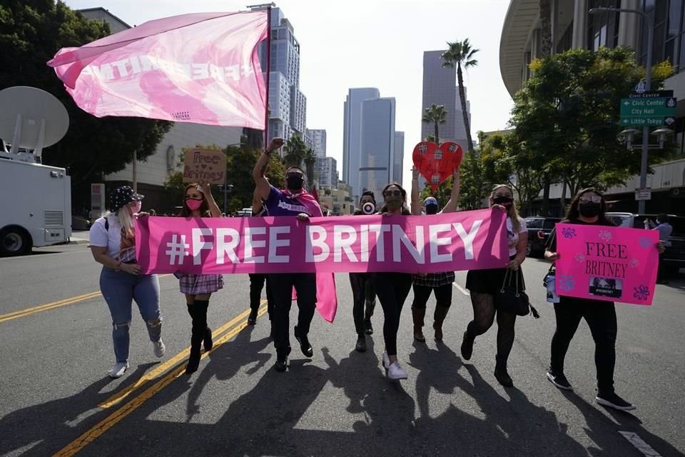 Britney Spears agradeció al movimiento #FreeBritney por su apoyo en la liberación de su tutela, la cual estaba en manos de su padre.