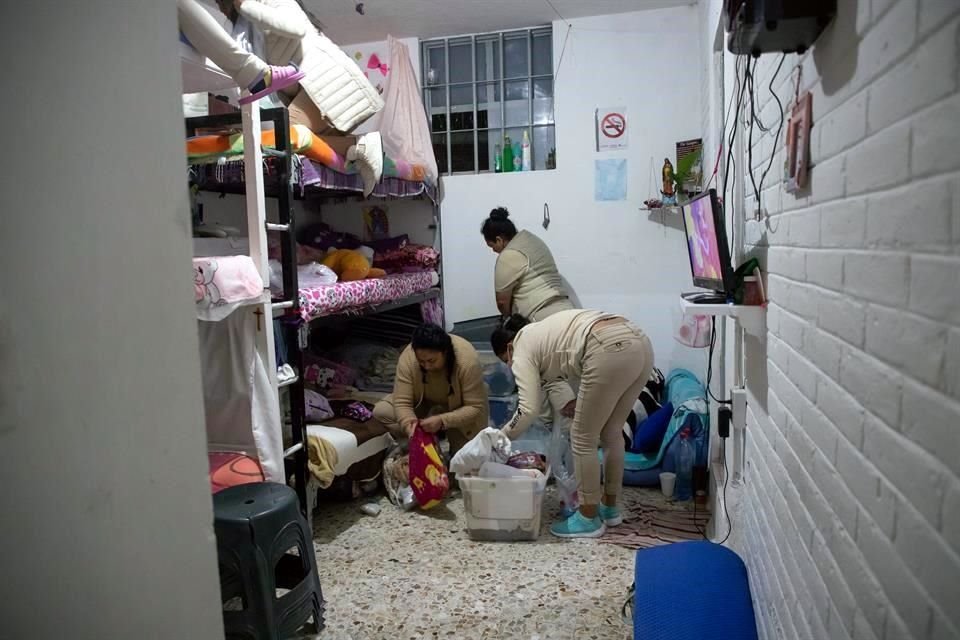 '¡Ustedes, van a tener cinco minutos para guardar sus cosas de valor!', dijo un mando a 59 internas cuando estaban a punto de ser trasladas del reclusorio de Texcoco al de Neza Sur.