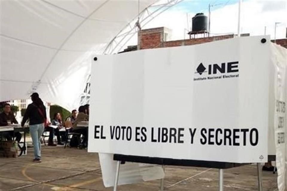 Perfilan a candidatos priistas en Va por México para competir en Ejecutivos estatales de Coahuila y del Edomex.