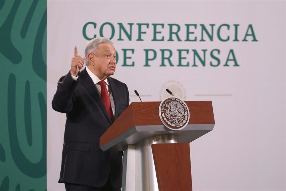 Andrés Manuel López Obrador en conferencia de prensa.