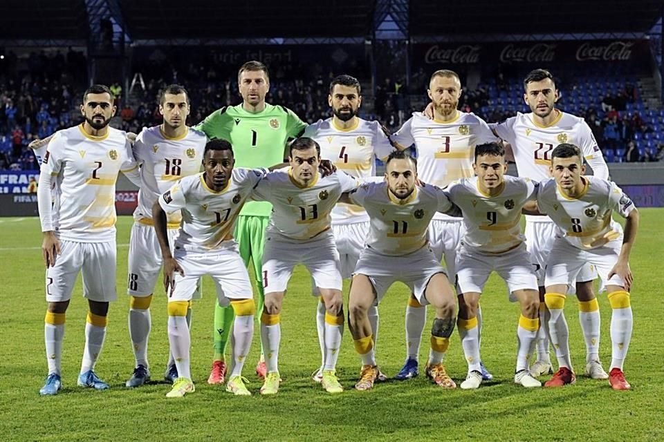 Armenia llegó a 12 puntos con el empate ante Islandia.