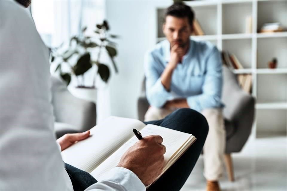Al buscar atención psicológica, la persona encontrará que existen diversos tipos de terapia.