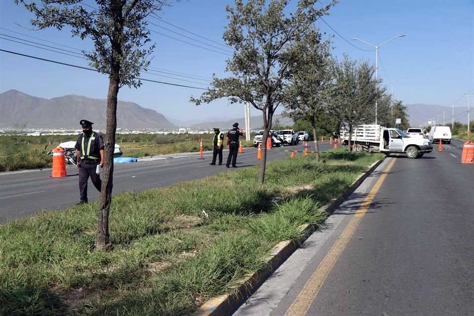 Los hombres fueron llevados a un hospital.
