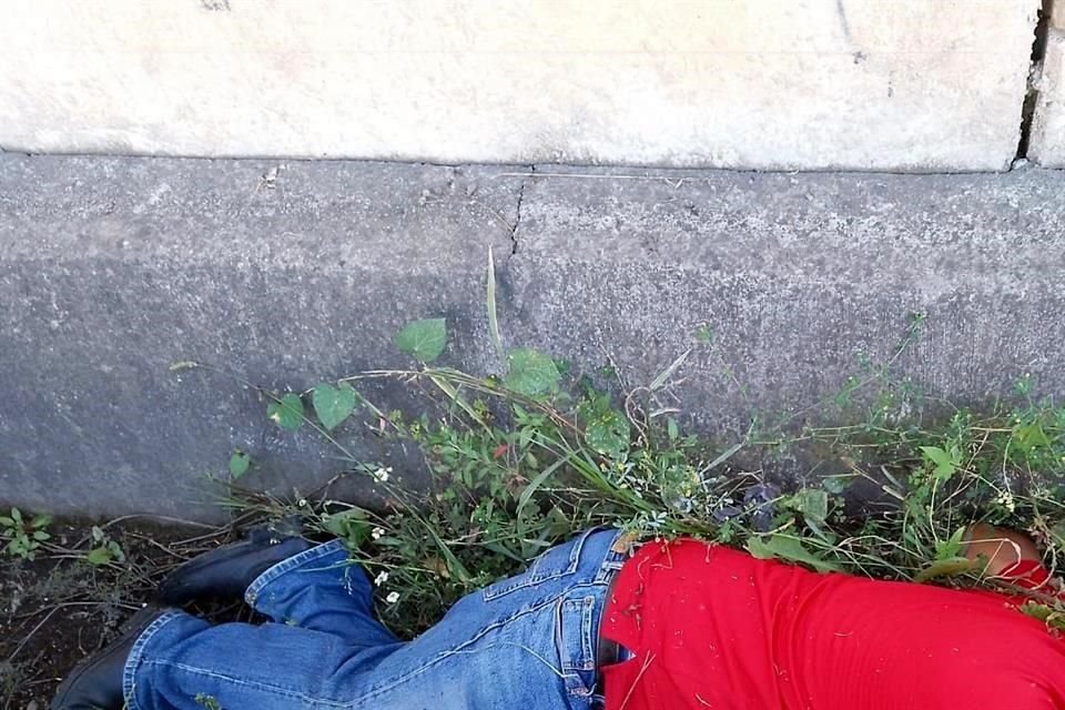 Un hombre fue hallado sin vida tras extraviarse en una fiesta patronal en Ixtapaluca, Estado de México; al parecer sufrió una caída.