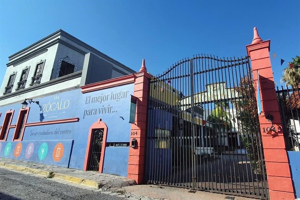 El nuevo complejo se construirá en la manzada circundada por Padre Mier, Mina, Matamoros y Naranjo, en el Barrio Antiguo.