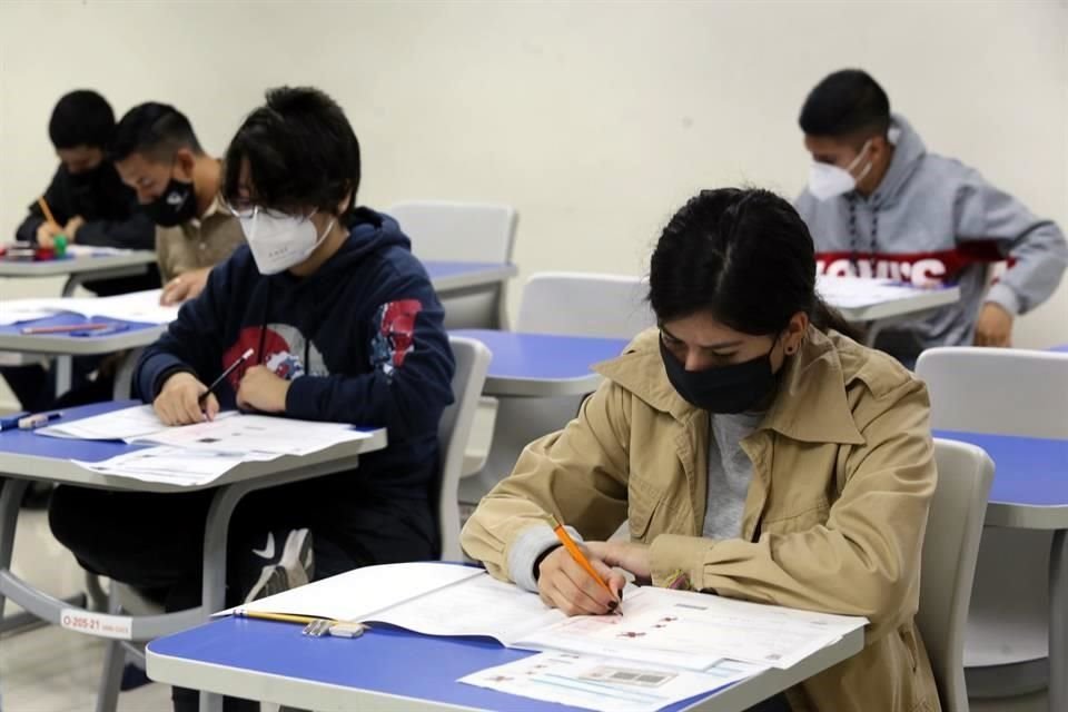 A ocho días de que la UdeG regresó a la presencialidad en las aulas, se han detectado 11 casos de Covid-19 entre alumnos y docentes.