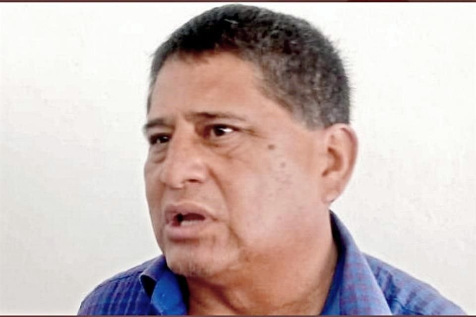 Por su parte, Ricardo Hernández Daza Ricardo Hernández Daza culpó a la diputada de Morena de promover las protestas en el Municipio de Paraíso. 