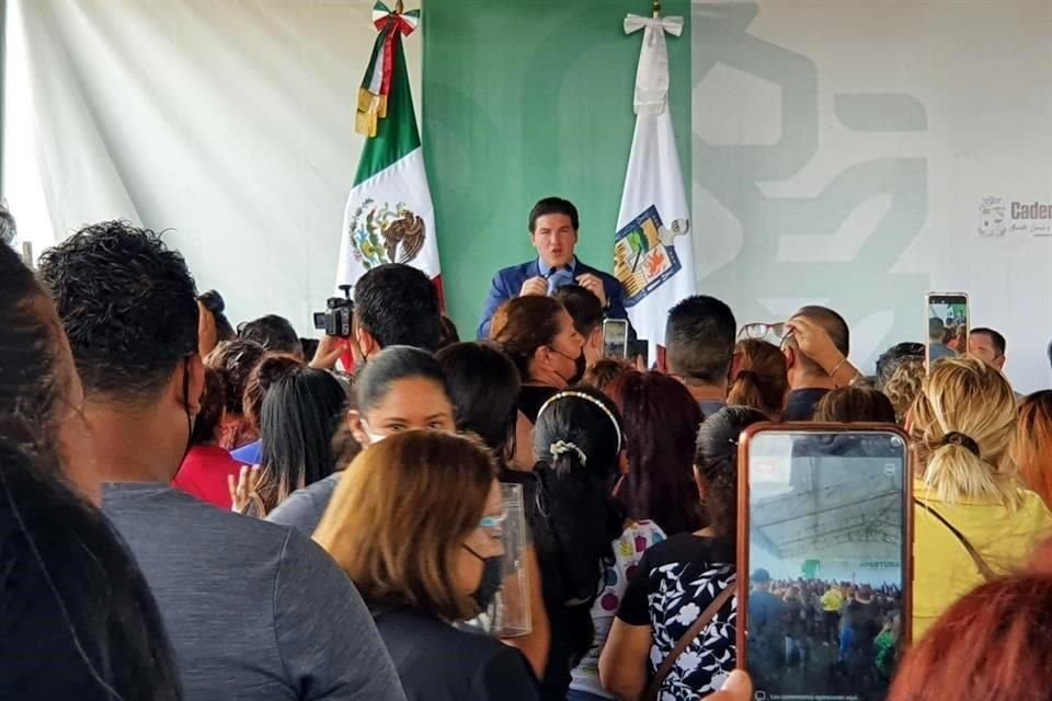 Samuel García estuvo lideró la inauguración del nuevo tramo del Anillo Periférico.