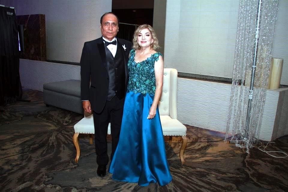 Ramiro Carrillo Zapata y Nelly Aguirre de Carrillo