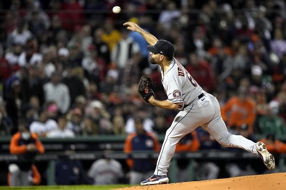 El mexicano intentará conquistar el título de las Grandes Ligas con los Astros de Houston.