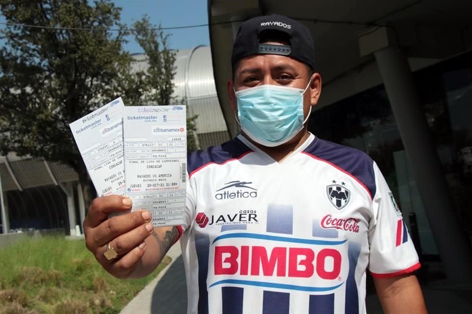 La afición de Rayados pudo comprar hoy boletos en venta libre.