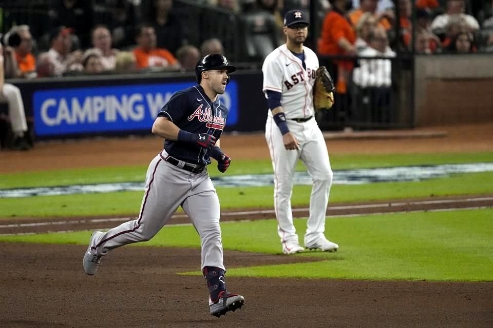 Los Astros sólo vieron cómo Atlanta se crecía en su campo.