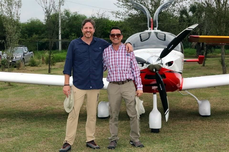 Cristhian  Denora y  Marco Vega, en un  Sling 4 Turbo