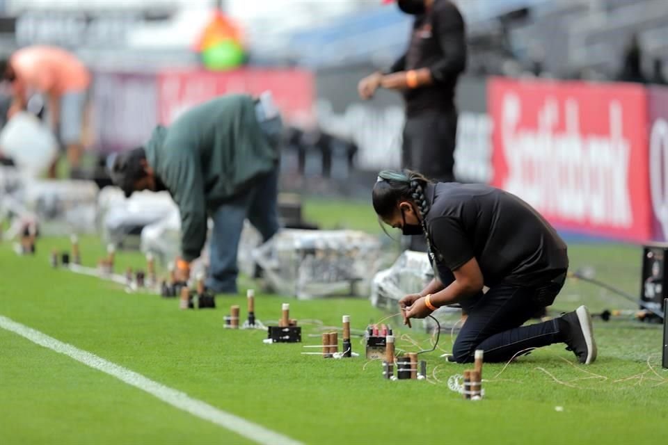 Observa los detalles del ambiente de la Final Rayados-América por la Concachampions.