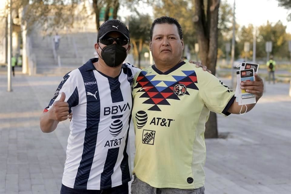 Observa los detalles del ambiente de la Final Rayados-América por la Concachampions.