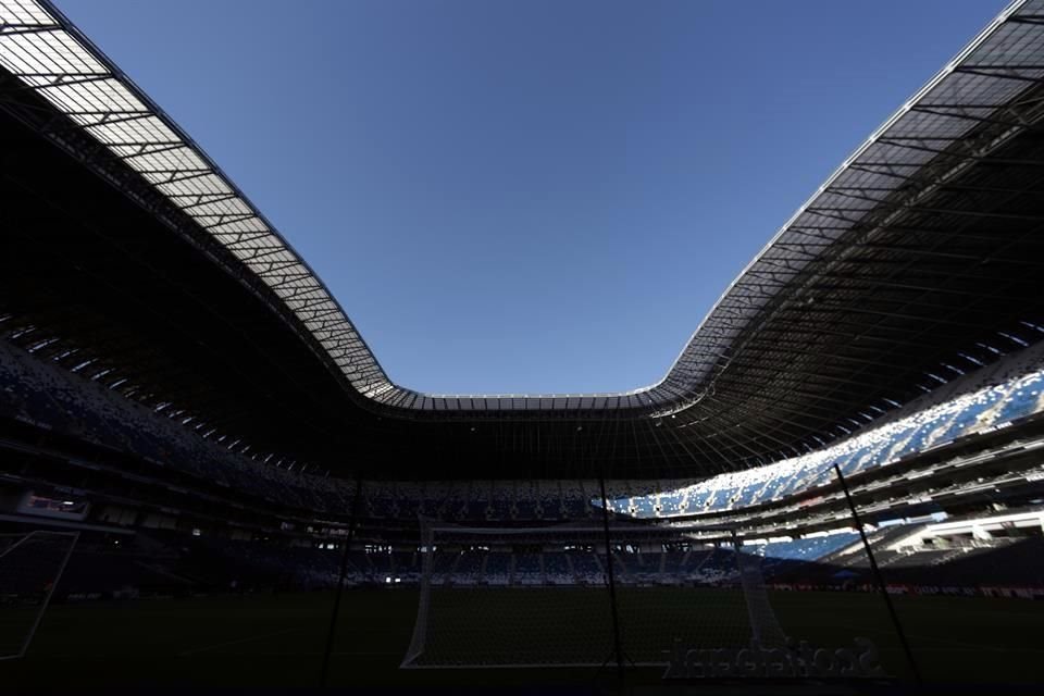 Observa los detalles del ambiente de la Final Rayados-América por la Concachampions.