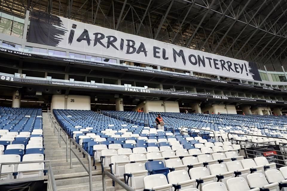 Observa los detalles del ambiente de la Final Rayados-América por la Concachampions.