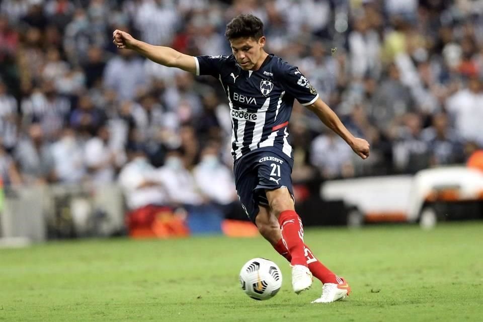 Imágenes del primer tiempo en el duelo Rayados-América.