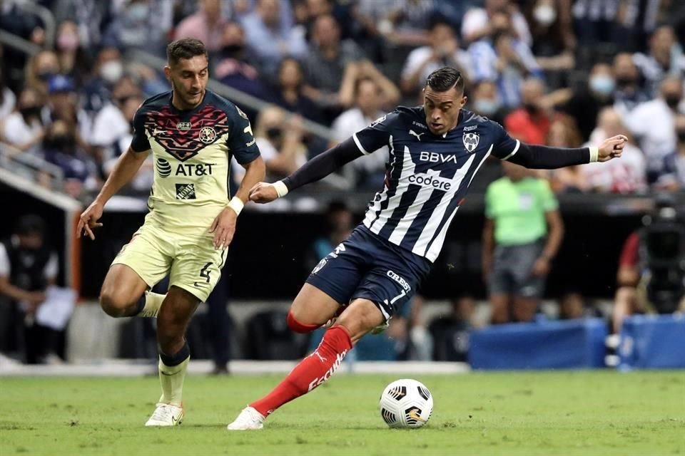 Imágenes del primer tiempo en el duelo Rayados-América.