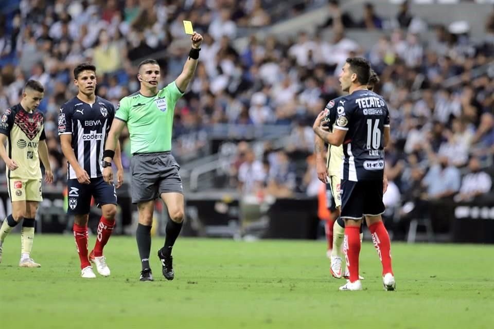 Imágenes del primer tiempo en el duelo Rayados-América.