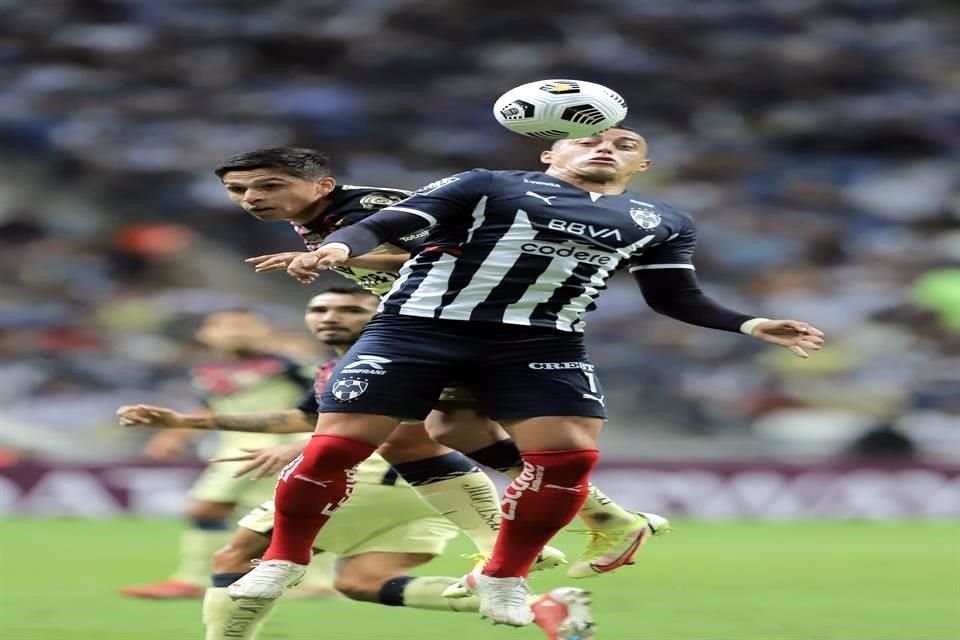 Imágenes del primer tiempo en el duelo Rayados-América.