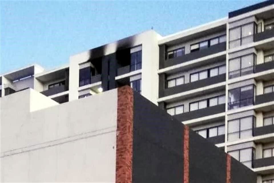 Al momento del incendio, no había personas dentro del departamento.