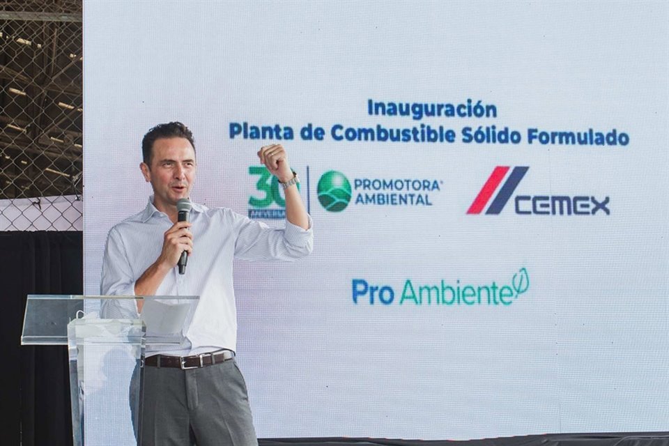 Ricardo Naya Barba, presidente de Cemex México, aseguró que la compañía está comprometida en reducir más del 40 por ciento de sus emisiones de CO2 para el 2030.