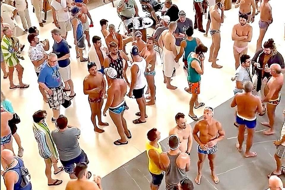 Decenas de turistas y empleados se resguardaron en el lobby y sótanos del hotel Hyatt Ziva.