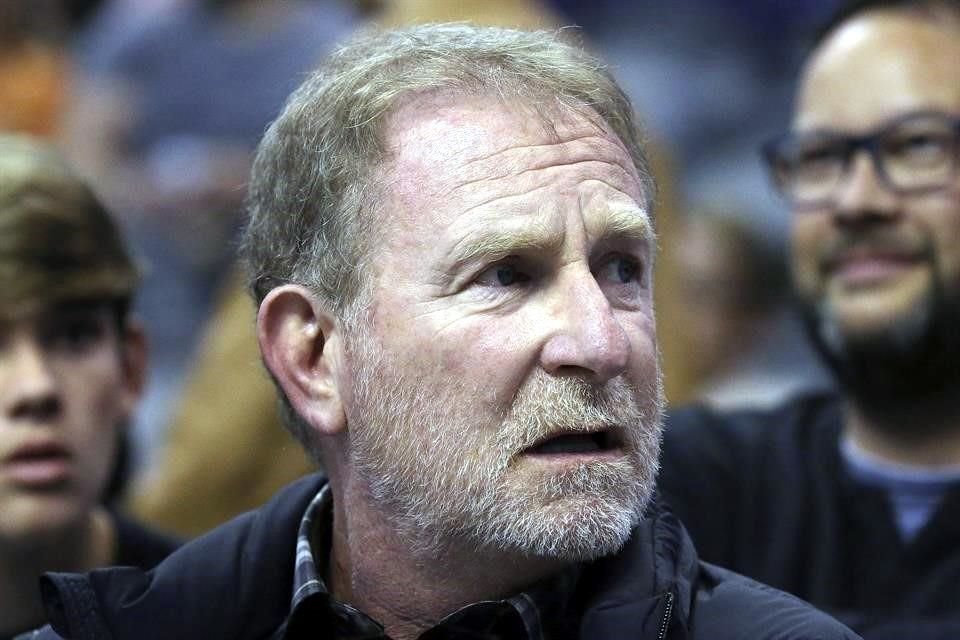 Robert Sarver es dueño de los Suns de Phoenix desde el 2004.