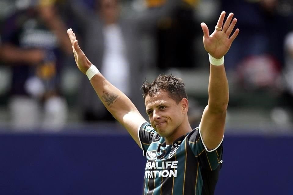 Javier Hernández sigue sin aparecer en el Tricolor.