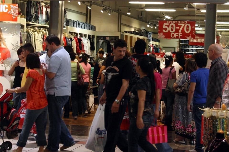 El comercio de McAllen espera que el regreso de los compradores mexicanos eleve en al menos un 30 por ciento las ventas.