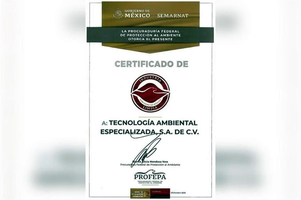 Certificado de Industria Limpia entregado a Tecnología Ambiental Especializada.