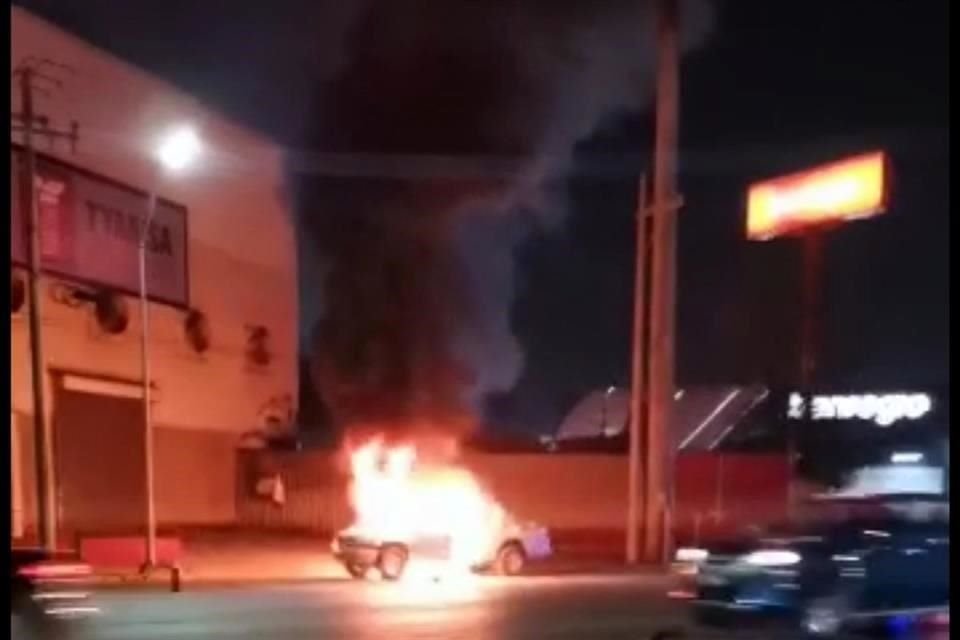 Los hechos ocurrieron alrededor de las 20:50 horas sobre la Avenida Nogalar casi en su cruce con Futuro Nogalar, en la Colonia Antiguo Nogalar.
