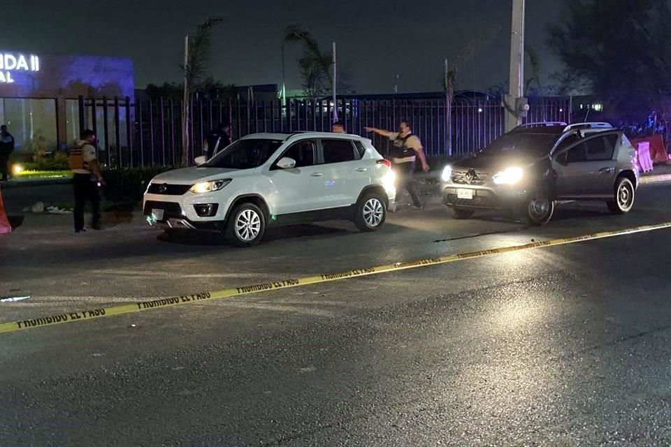 El ataque habría ocurrido a las 22:10 horas del miércoles en la Carretera a Laredo y terminó sobre la Avenida Concordia, a unos 150 metros del cruce con República Mexicana.