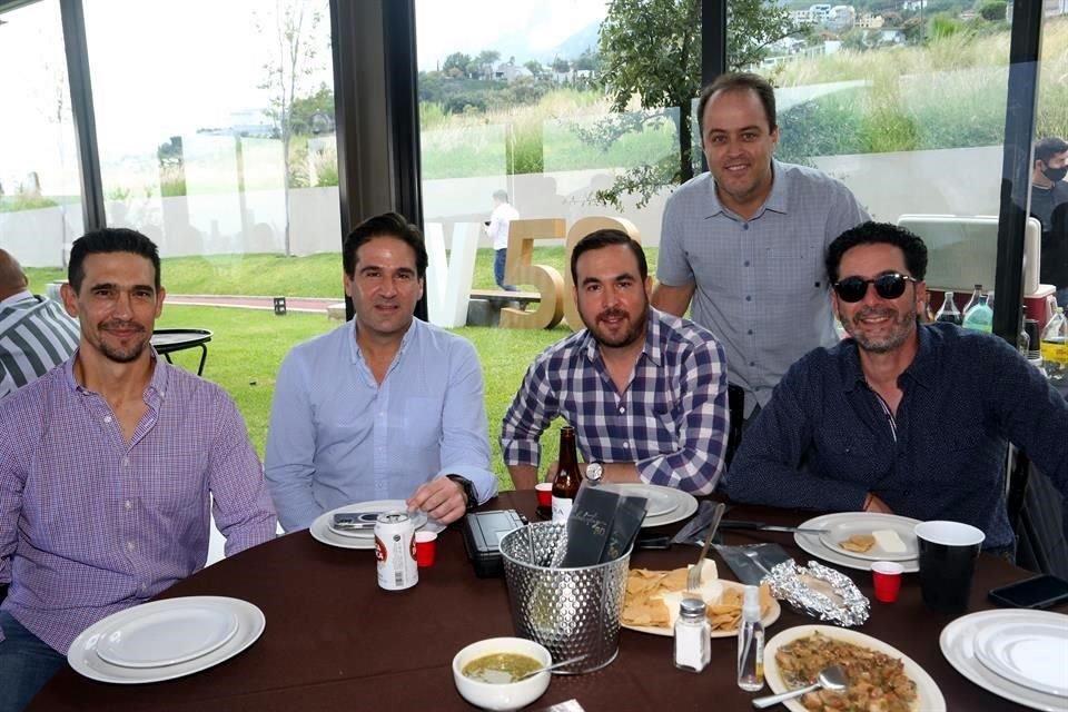 Sebastian Odriozola, Adrián Elizondo, David Elizondo, Alejandro Camargo y Andrés Guerra