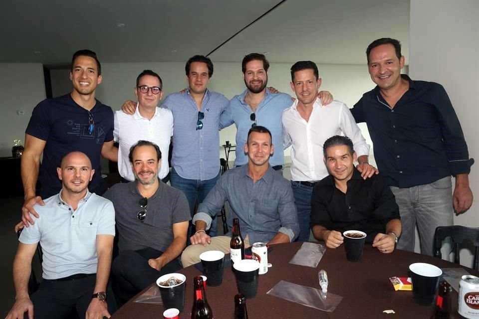 Alejandro Garza Baxter, Alejandro Martínez del Campo, Ernesto Meier, Franz Berchelmann, José Carlos Villanueva, Eduardo Berchelman, Luis Carlos Treviño, Eduardo García Aguirre, Rodrigo de León y Pedro