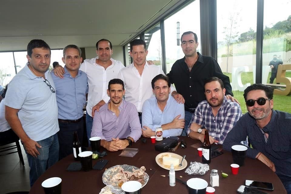 Andres Ancira, Eduardo Coronado, Evaristo Garza, José Carlos Villanueva, Raúl Maldonado, Sebastian Odriozola, Adrián Elizondo, David Elizondo y Andrés Guerra