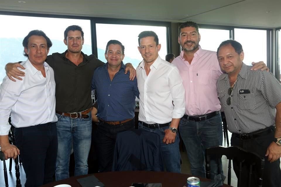 Jorge Romero, Patricio González, Samuel Rubio, José Carlos Villanueva, Fernando López y Homero Livas